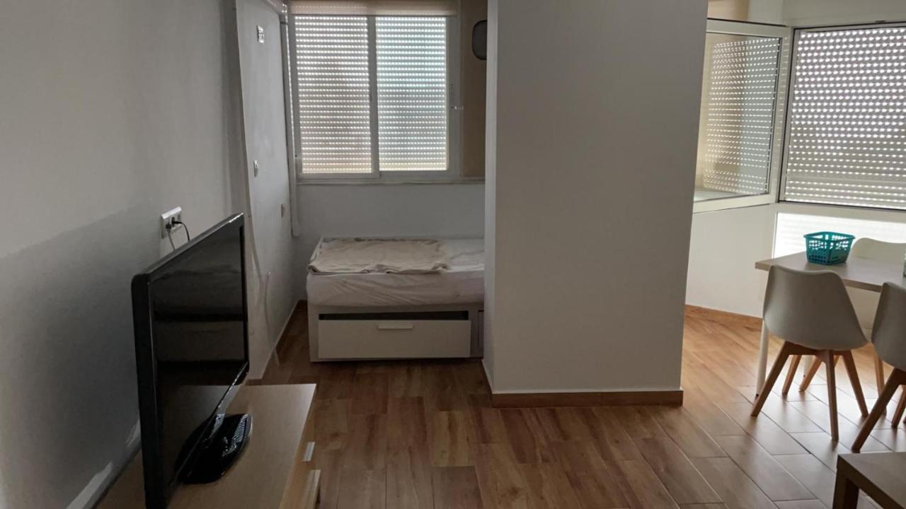 Estudio Cerca De La Playa 3 マラガ エクステリア 写真